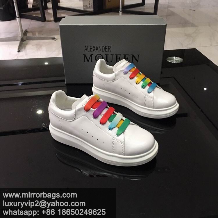 Alexander McQueen 052304