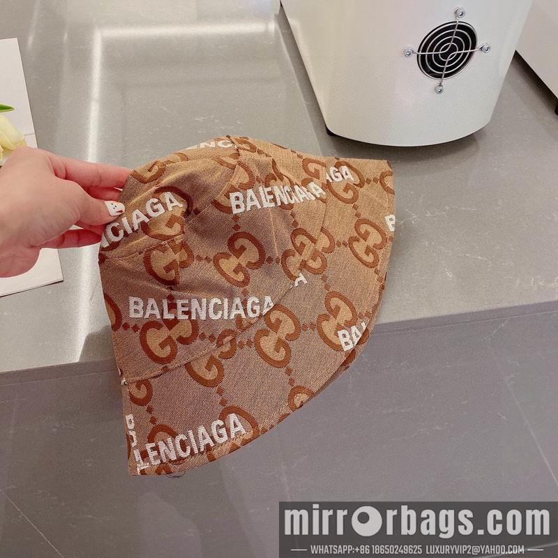 Gucci X Balenciaga w032403