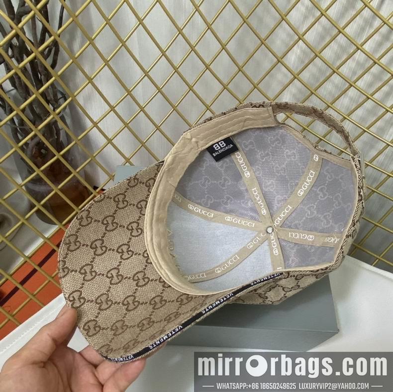 Gucci X Balenciaga 032406