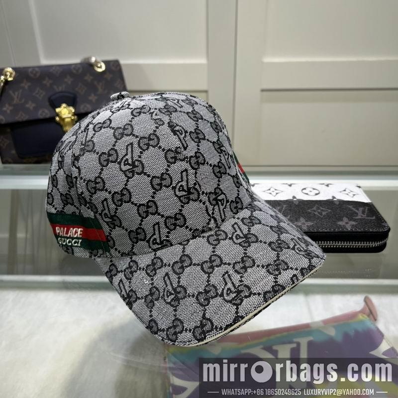 Gucci X Place Hat 032601