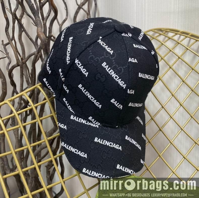 Gucci X Balenciaga 032401