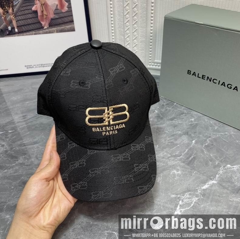 Gucci X Balenciaga 032411