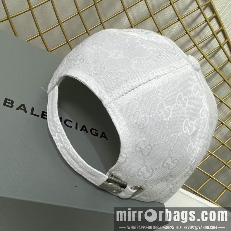 Gucci X Balenciaga 032406
