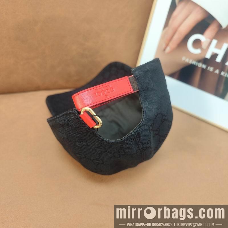 Gucci X The North Face Hat dx03