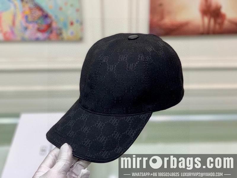 Gucci X Balenciaga w032404