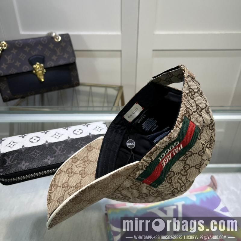 Gucci X Place Hat 032601
