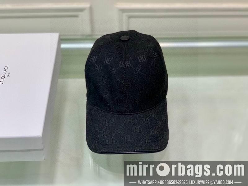 Gucci X Balenciaga w032404