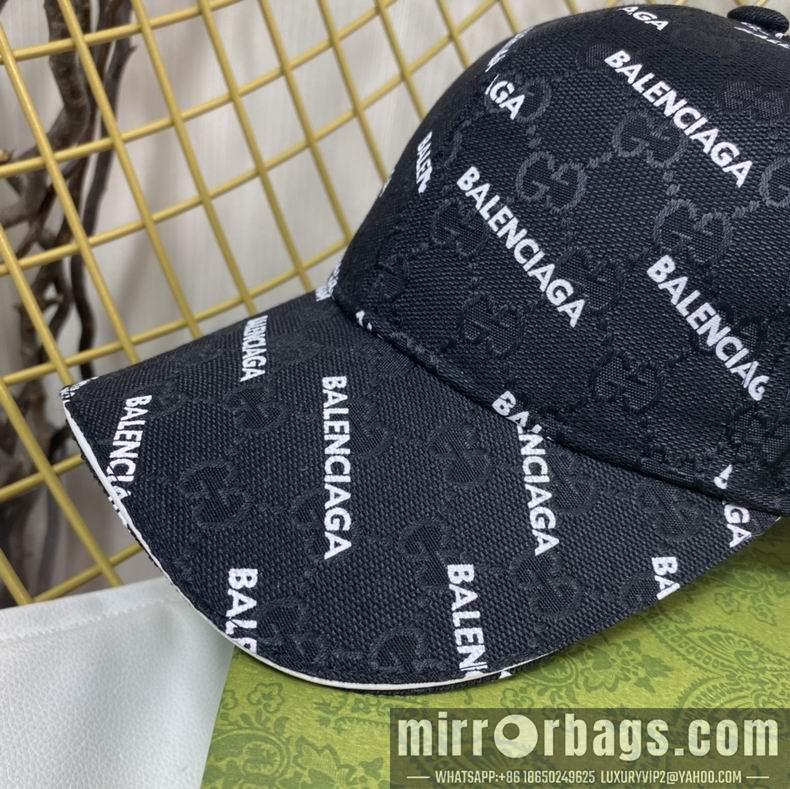Gucci X Balenciaga 032401