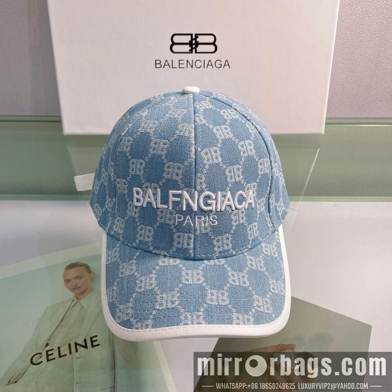 Gucci X Balenciaga 032413