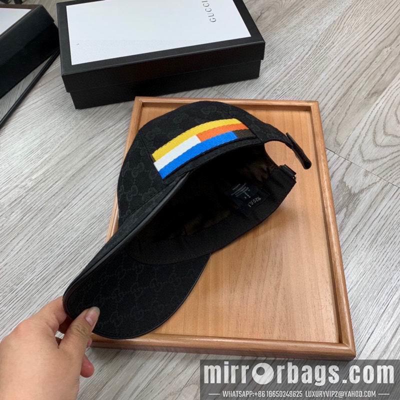 Gucci X The North Face Hat dx01