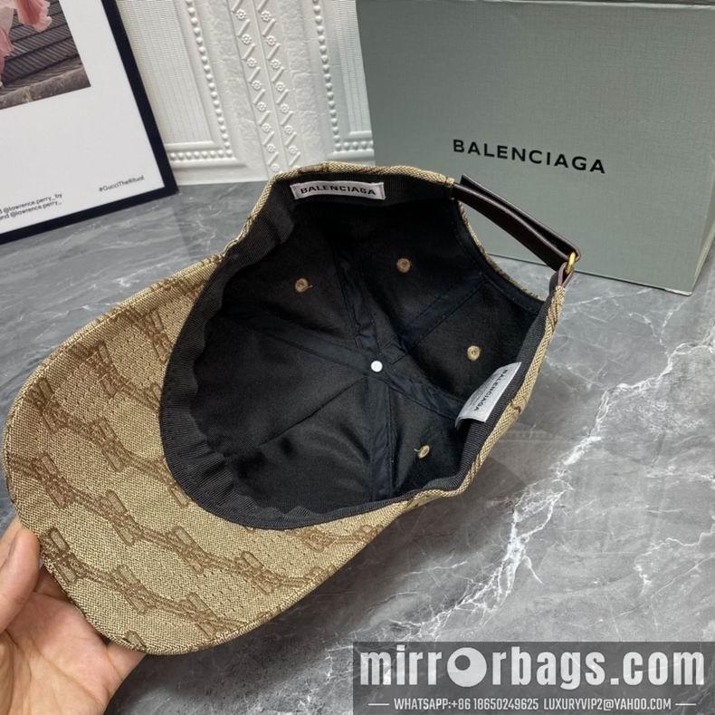 Gucci X Balenciaga 032411