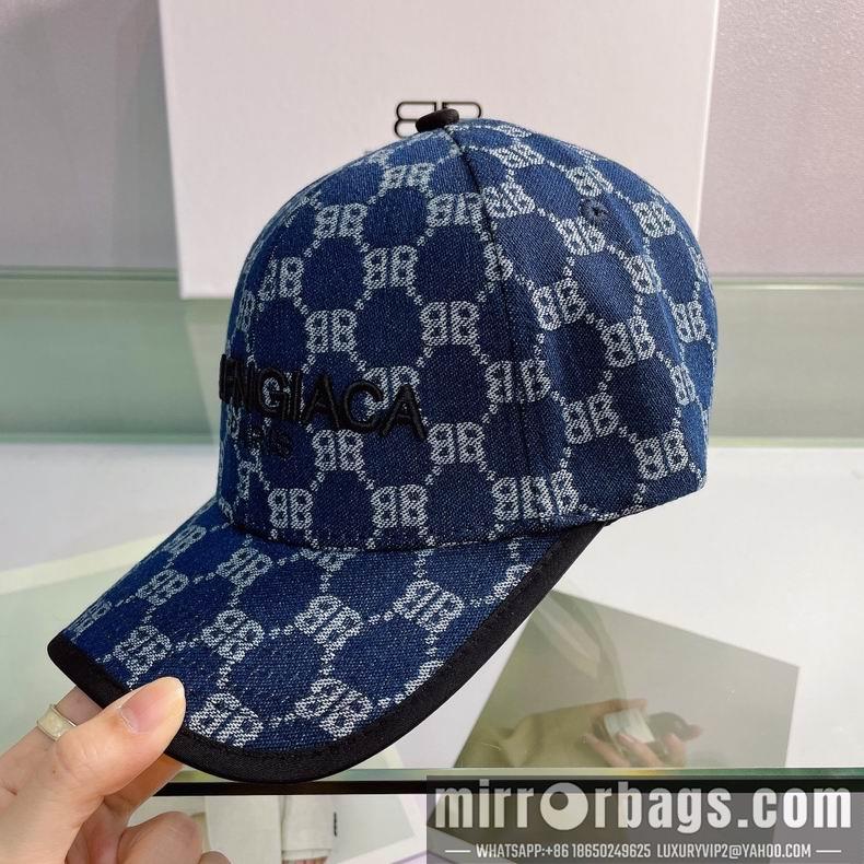 Gucci X Balenciaga 032413