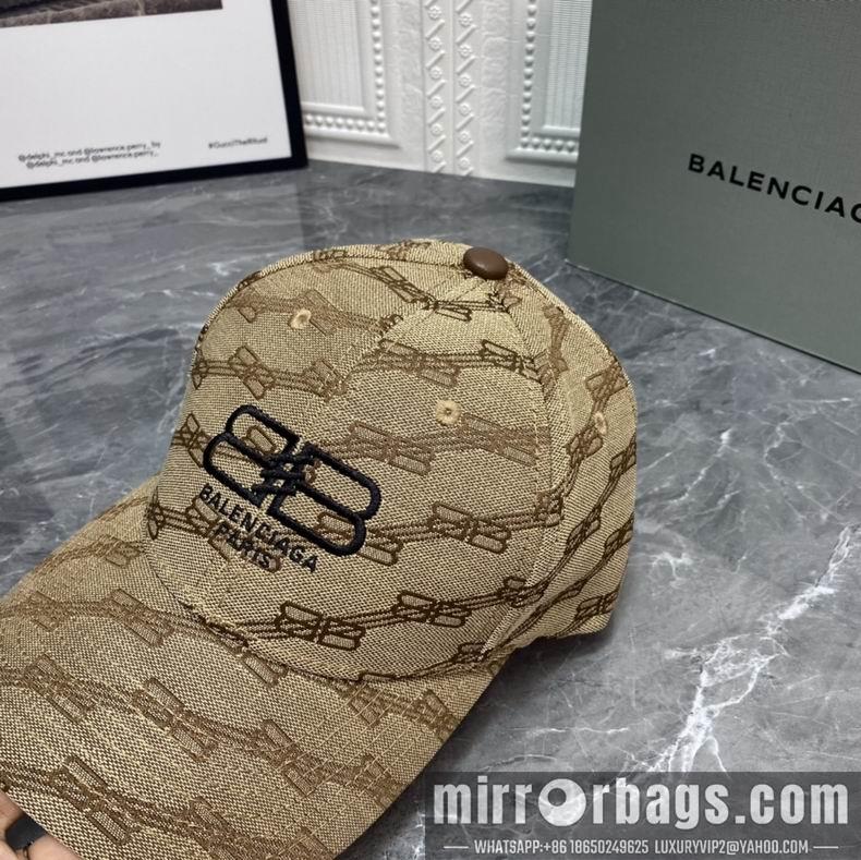 Gucci X Balenciaga 032411