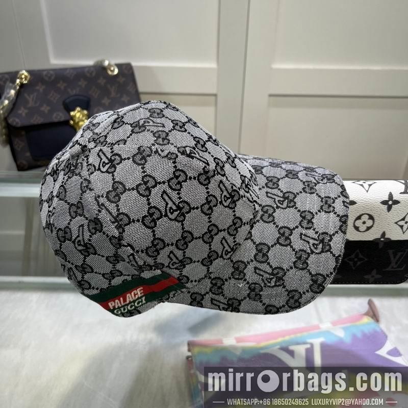 Gucci X Place Hat 032601