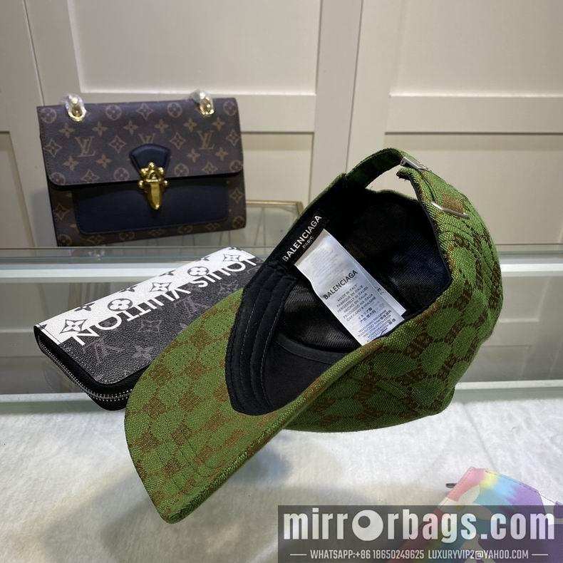 Gucci X Balenciaga 032414