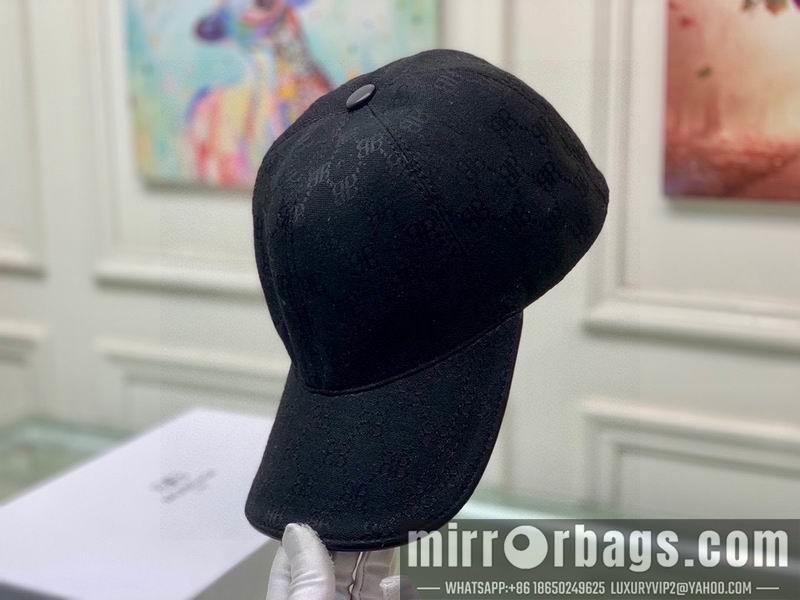Gucci X Balenciaga w032404