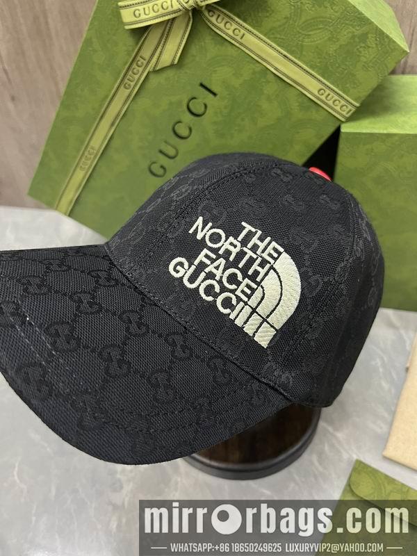 Gucci X The North Face Hat dx02