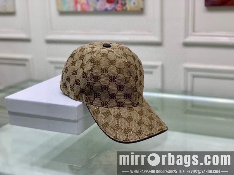 Gucci X Balenciaga w032404