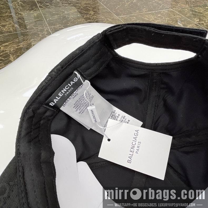 Gucci X Balenciaga 032415