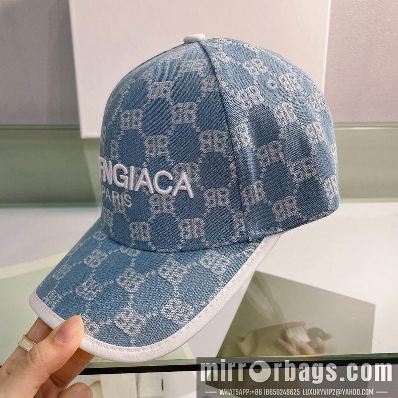 Gucci X Balenciaga 032413