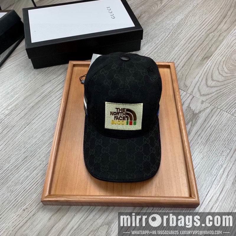 Gucci X The North Face Hat dx01