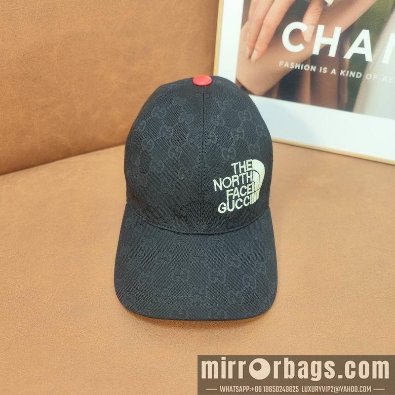 Gucci X The North Face Hat dx03