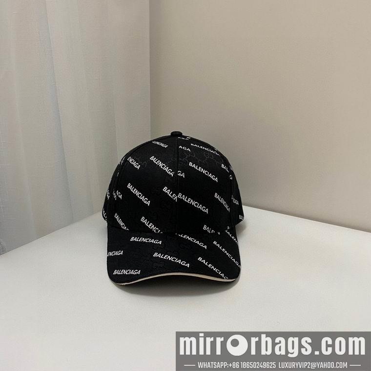 Gucci X Balenciaga 032402