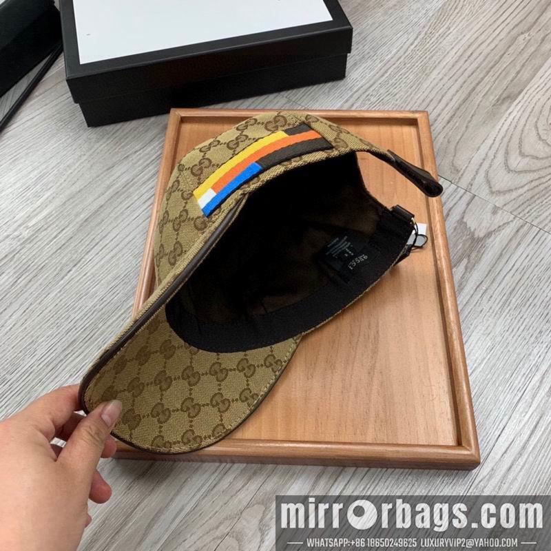 Gucci X The North Face Hat dx01