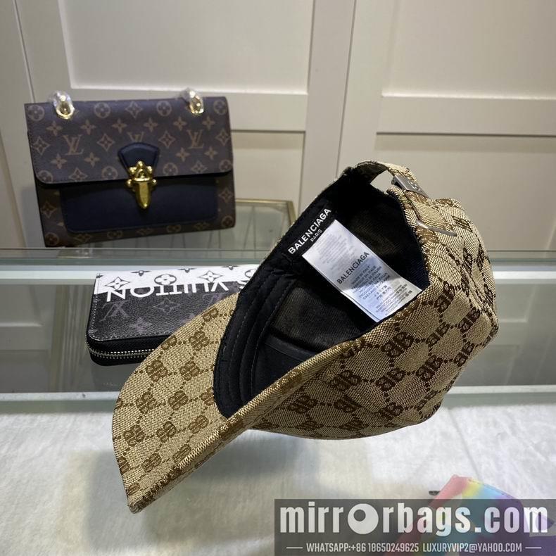 Gucci X Balenciaga 032414