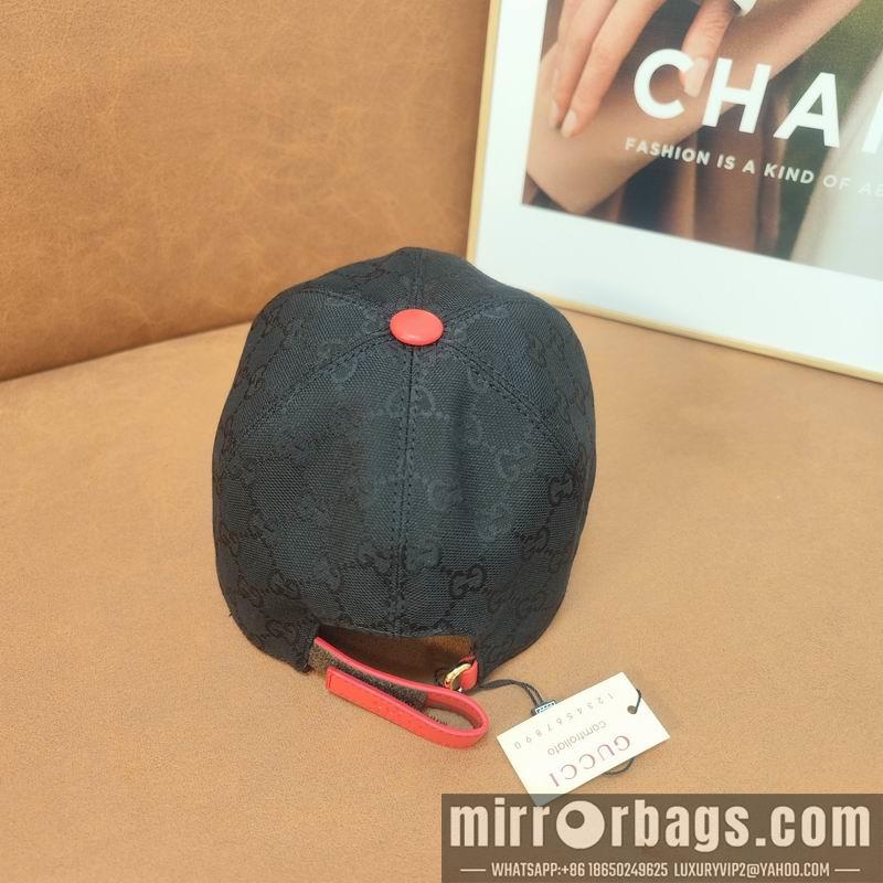 Gucci X The North Face Hat dx03