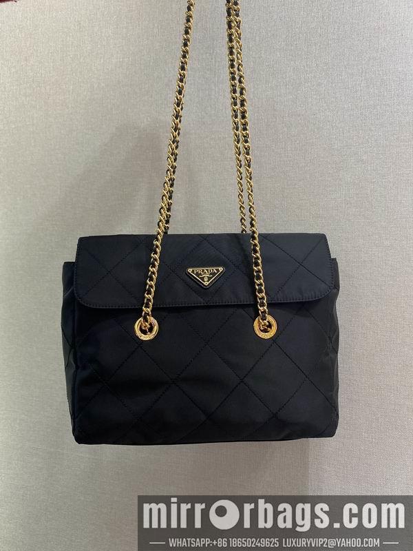 Prada Bags Vintage 1BD630 30x26x6cm ap 18
