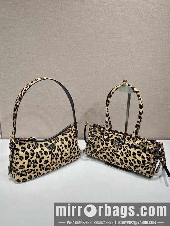 Prada Bags Prada 1BA426 32x15.5x12cm AP2.