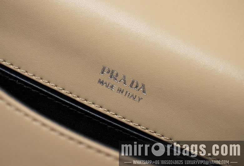 Prada Bags 1BD249 20X15X6.5cm XMY