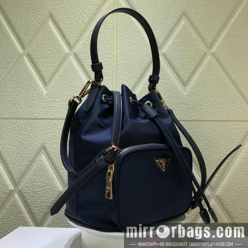Prada Bags 938 17.5X22.5X13cm CN 6色
