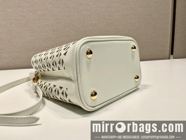 Prada Bags Prada 1BA217 17x18x10.5cm AP1