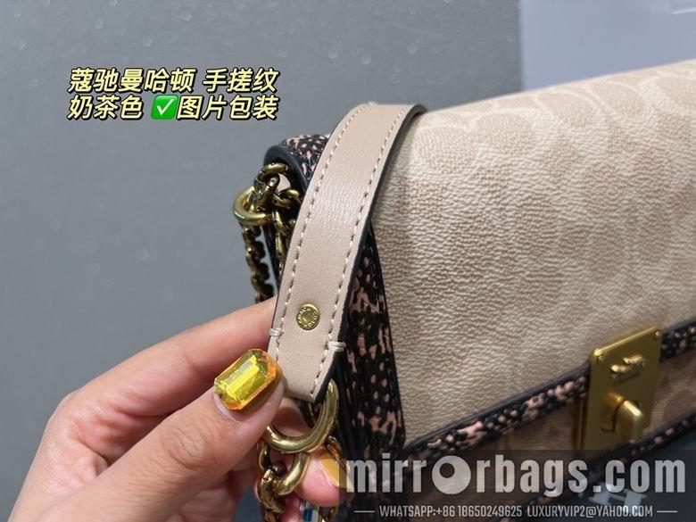 Coach Bags Hutton 21x14 CN1