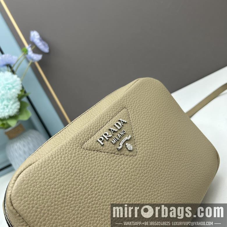 Prada Bags Prada 1BH082 22x14x8cm ss1