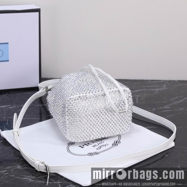Prada Bags 1011 16X21X10cm XM 4colour