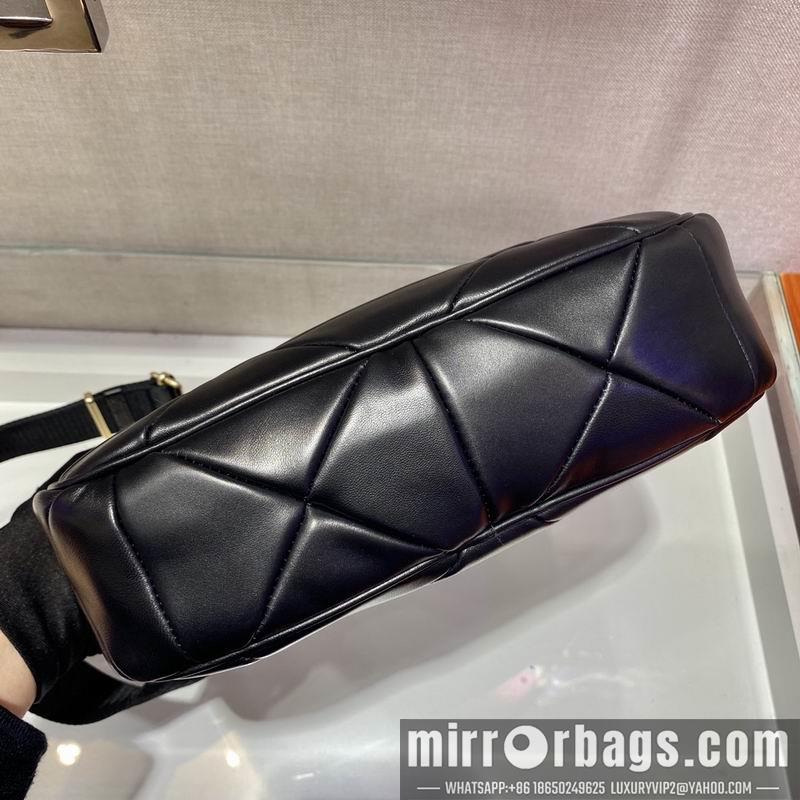Prada Bags 1BC151 24x17x7cm ap 20