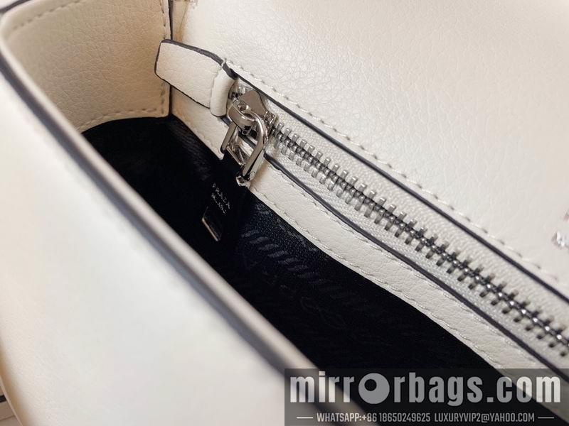 Prada Bags 1BD314 15.5x9x23cm CN