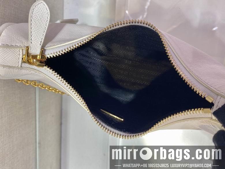Prada Bags Re-Edition AP1BH204 23X17X6.5