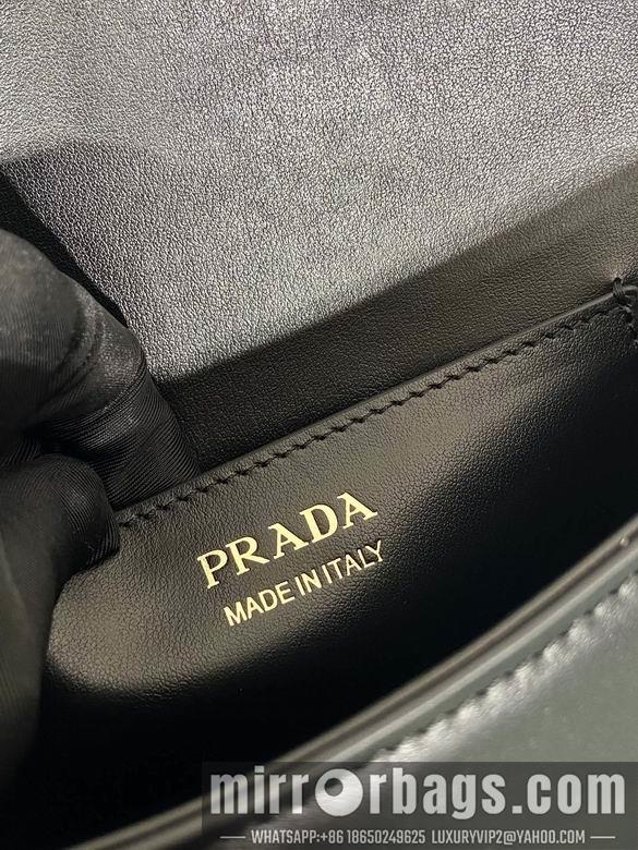 Prada Bags Prada 1BD365 20x16x6cm AP