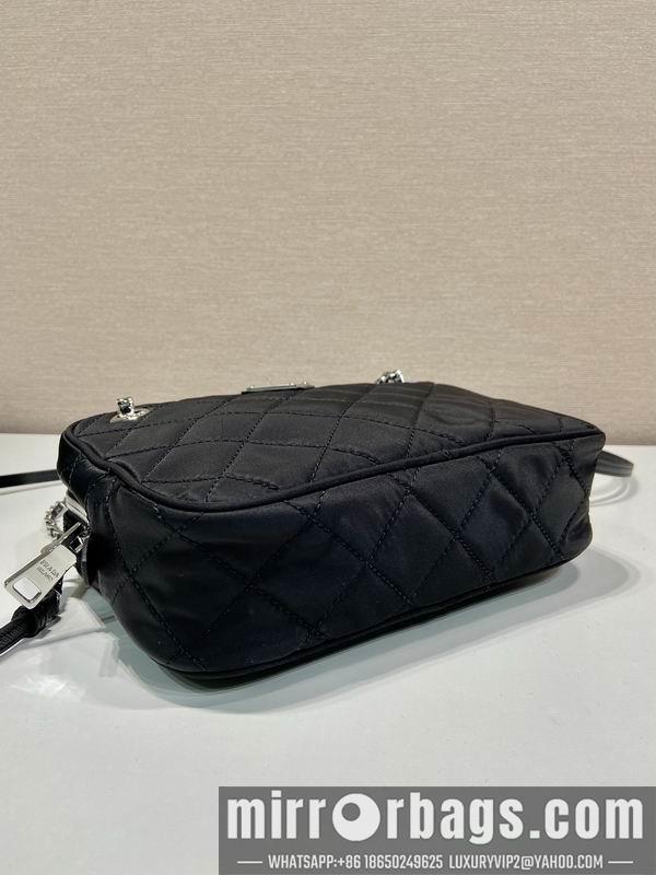 Prada Bags Prada 1BD642 22x16x6.5cm AP