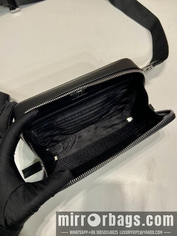Prada Bags Prada Brique 2VH173十字纹 19x11.5x3.5cm AP