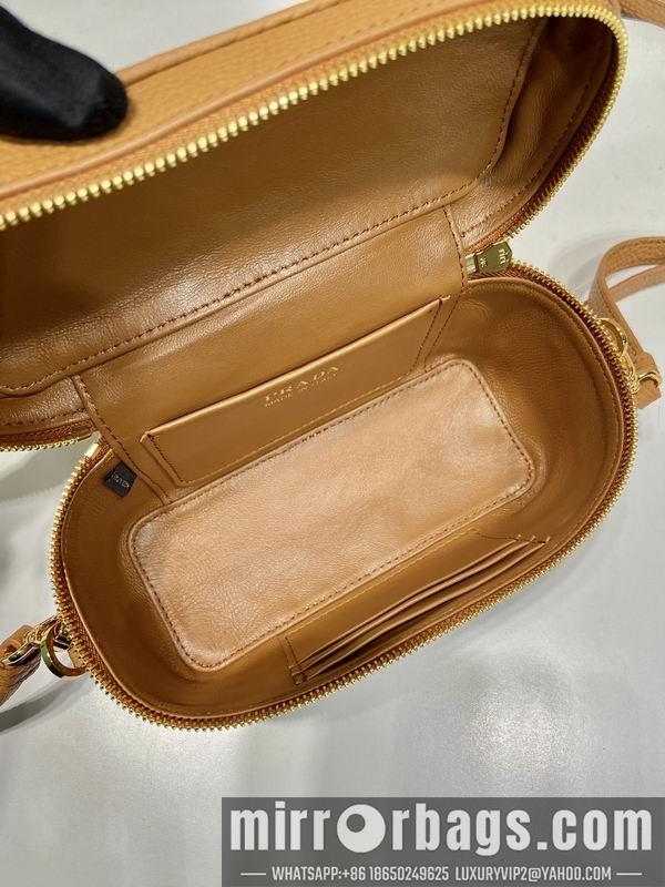 Prada Bags Prada 1BH202 18x11.5x7.5cm AP