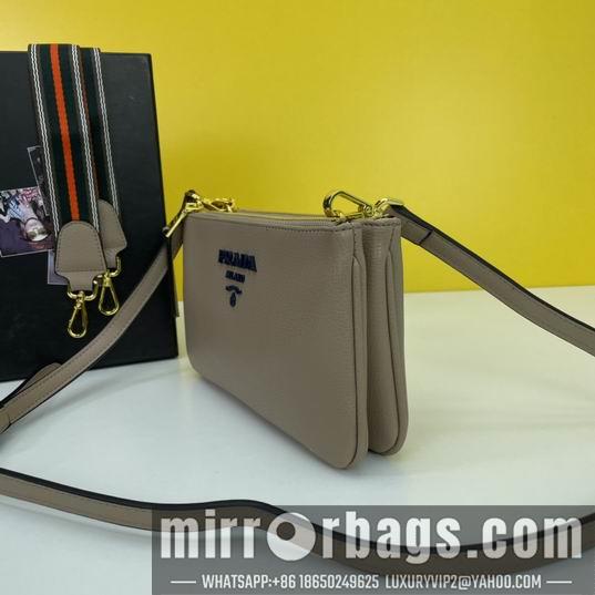 Prada Bags Prada 2100 25x15x5cm ww