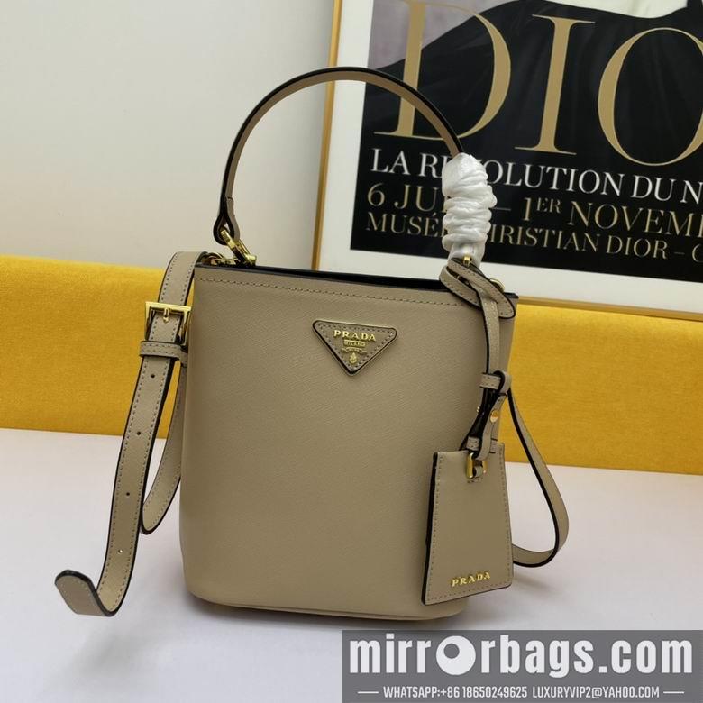 Prada Bags WW1BA219棕 21X11X18