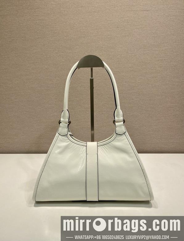 Prada Bags Prada 1BG563 30.5x17.5x9cm AP1