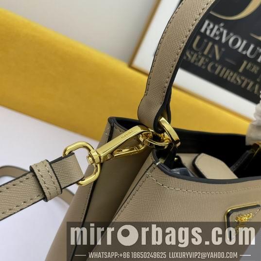 Prada Bags Prada Saffiano 1BA219 21x11x18cm ww