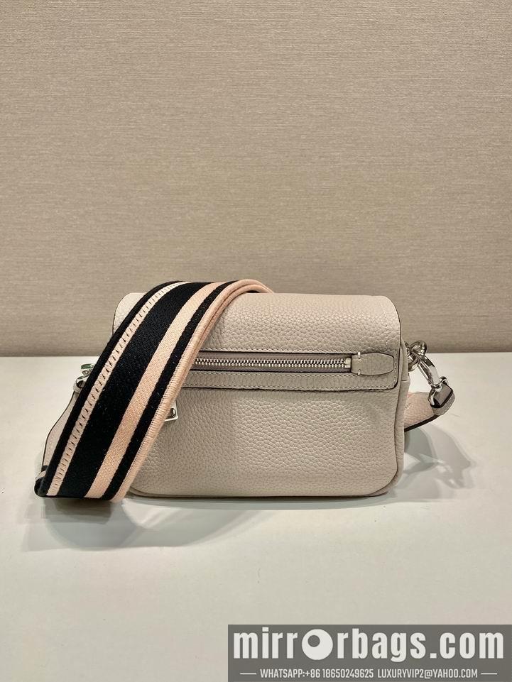 Prada Bags Prada 1BD332 20x15x6cm AP